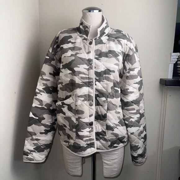 NWT Kensie Jeans Lightweight Camouflage Quilted Snap Front Jacket Sz Medium - Picture 2 of 11